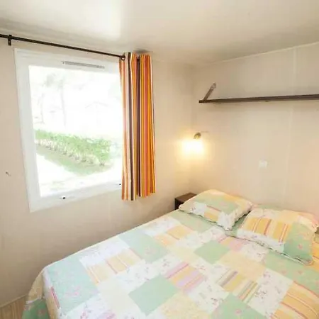 Camping 4 Etoiles - Piscine - Ccb0hei Lunel (Herault)